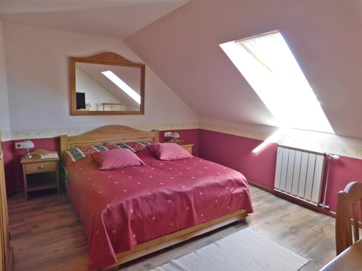 Berki Vendeglo Es Hotel Кирменд Екстер'єр фото